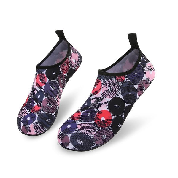 Men and Women a Slip On Barefoot Quick-Dry Beach Aqua Yoga Water Shoes (Pebble/Navy Red)